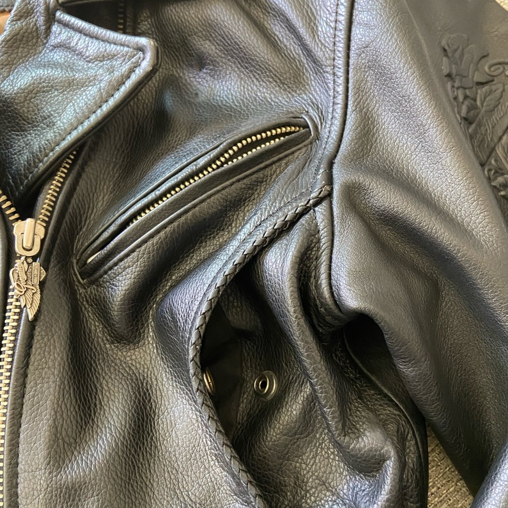 Harley-Davidson Black Leather Biker Jacket with Silver Hardware - Picture 7 of 7